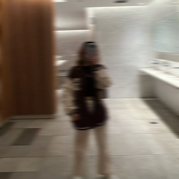 Meet your Posher, Daisy - Picture 1 of 1